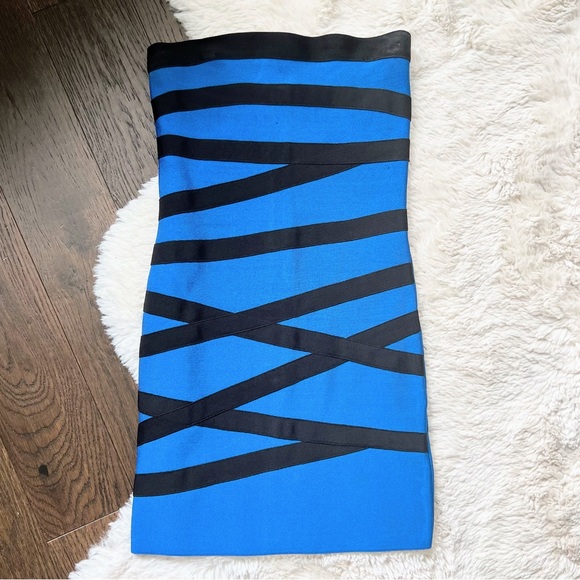 bebe Dresses & Skirts - BEBE Blue Criss Cross Stripe Bandage Tube Dress size Medium